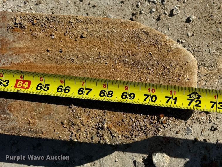 image for item DV1818 GEM 72