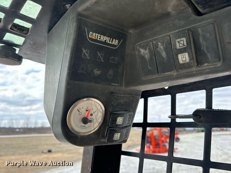 image for item DV1820 2006 Caterpillar 262B skid steer loader