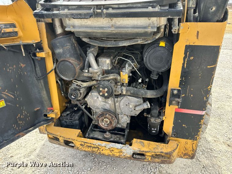 image for item DV1820 2006 Caterpillar 262B skid steer loader