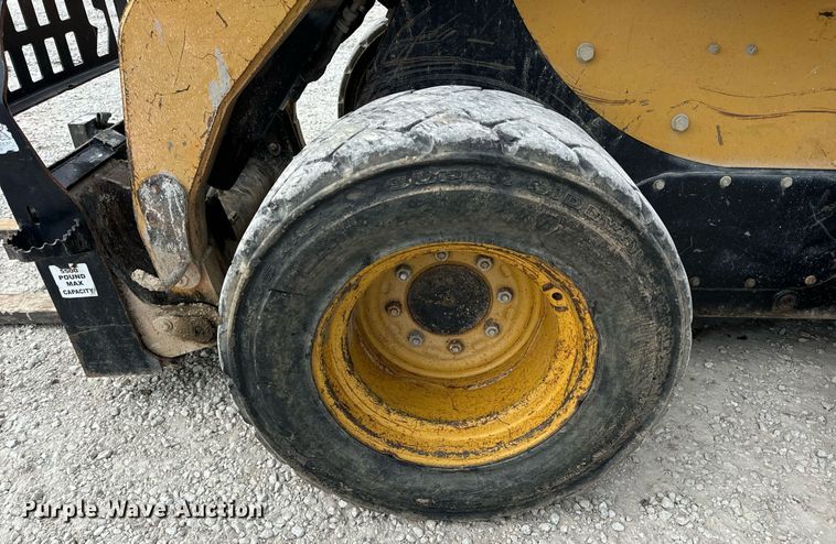 image for item DV1820 2006 Caterpillar 262B skid steer loader