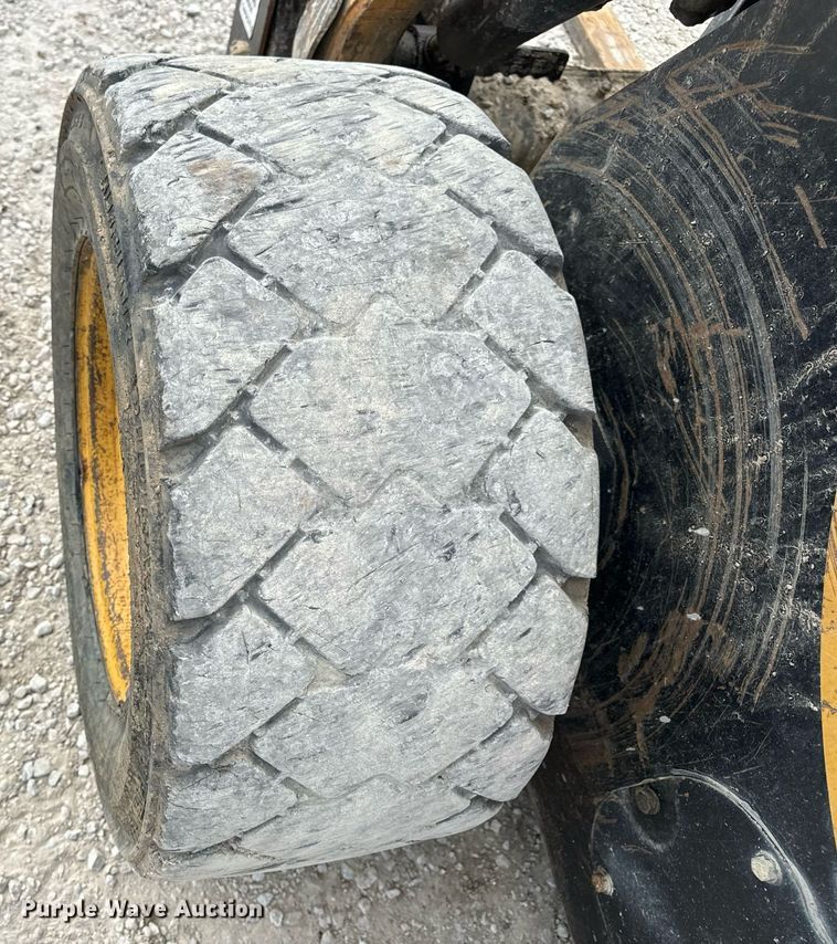 image for item DV1820 2006 Caterpillar 262B skid steer loader