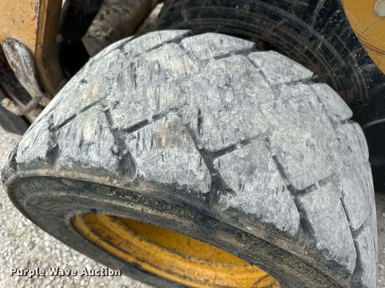 image for item DV1820 2006 Caterpillar 262B skid steer loader