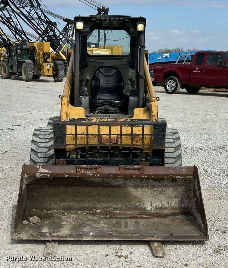 image for item DV1821 2005 Caterpillar 246B skid steer loader