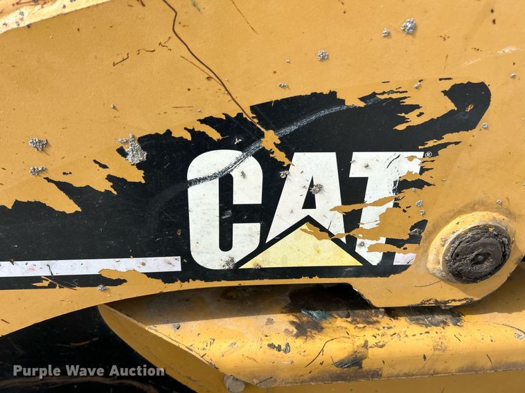 image for item DV1821 2005 Caterpillar 246B skid steer loader