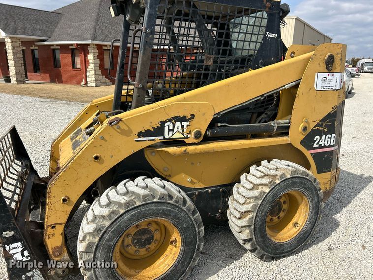 image for item DV1821 2005 Caterpillar 246B skid steer loader