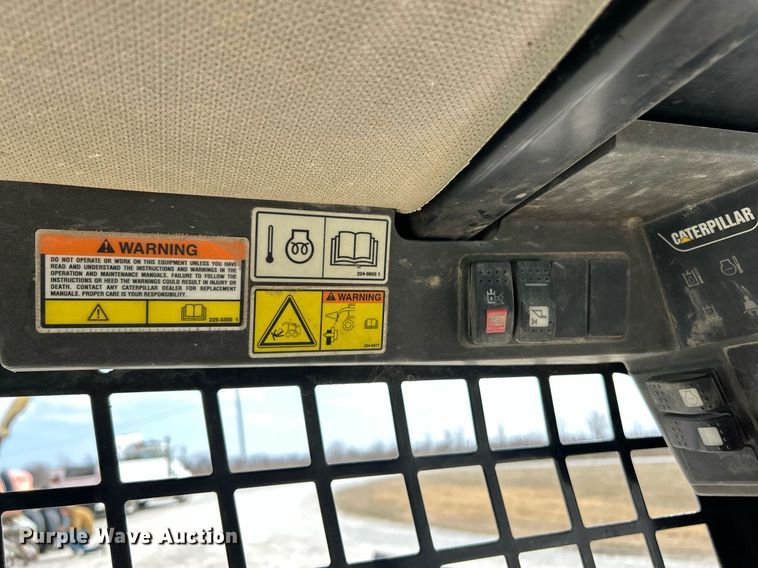 image for item DV1821 2005 Caterpillar 246B skid steer loader