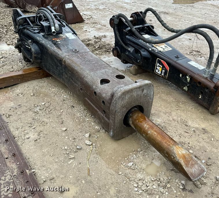 image for item DV1824 Caterpillar H160D breaker