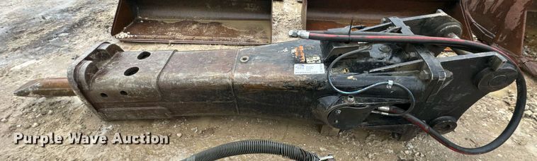 image for item DV1824 Caterpillar H160D breaker