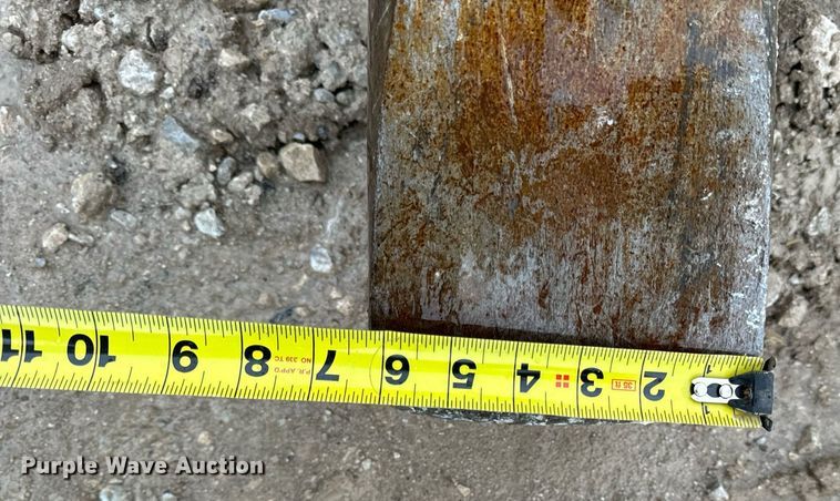 image for item DV1824 Caterpillar H160D breaker