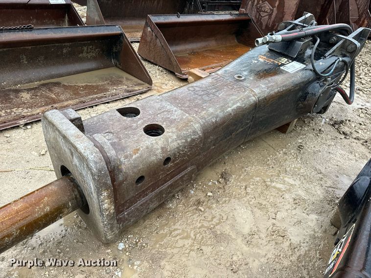 image for item DV1824 Caterpillar H160D breaker