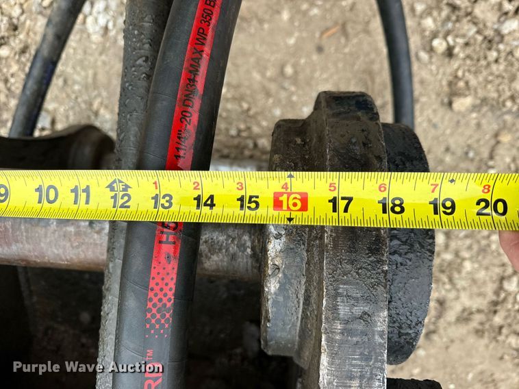 image for item DV1824 Caterpillar H160D breaker