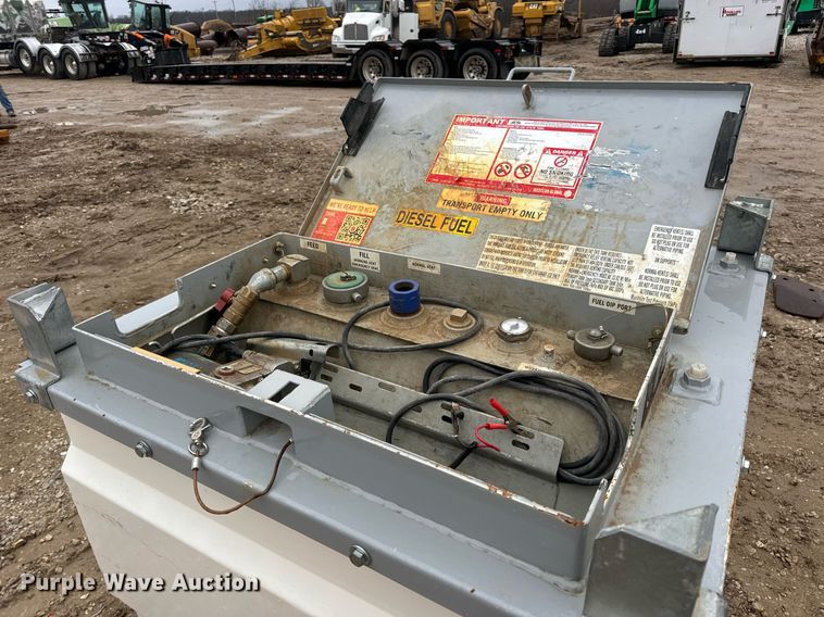 image for item DV1825 2022 Western Global FCP250 Fuel Cube transfer tank