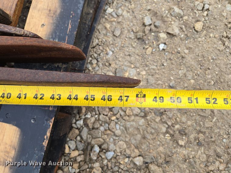 image for item DV1826 (8) L pallet forks