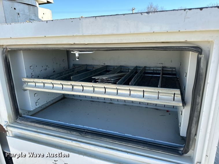 image for item DV1853 2011 Kenworth T370 digger derrick truck