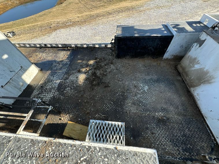 image for item DV1853 2011 Kenworth T370 digger derrick truck