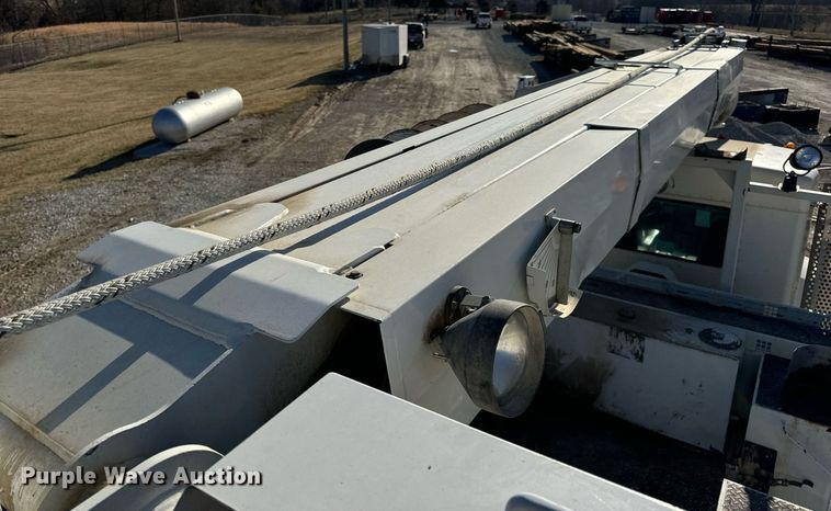 image for item DV1853 2011 Kenworth T370 digger derrick truck