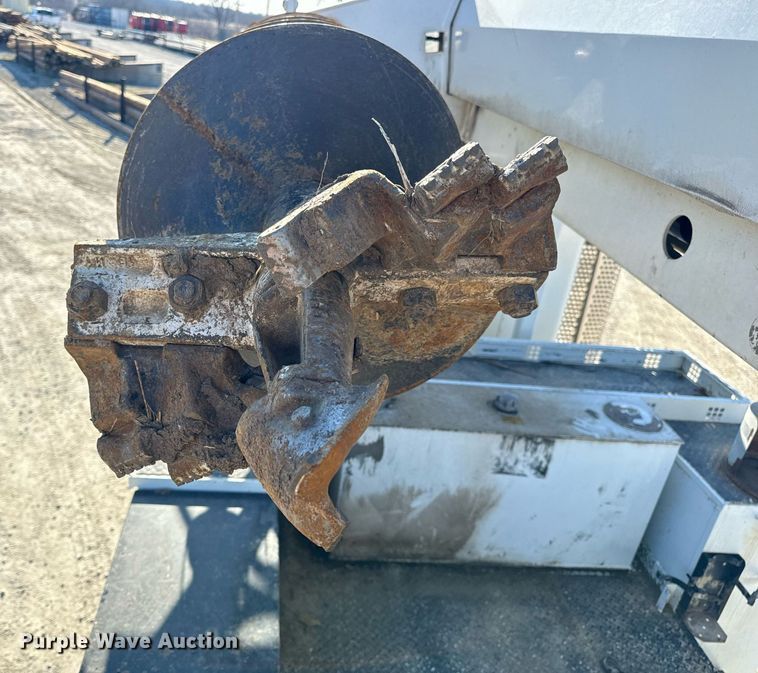 image for item DV1853 2011 Kenworth T370 digger derrick truck