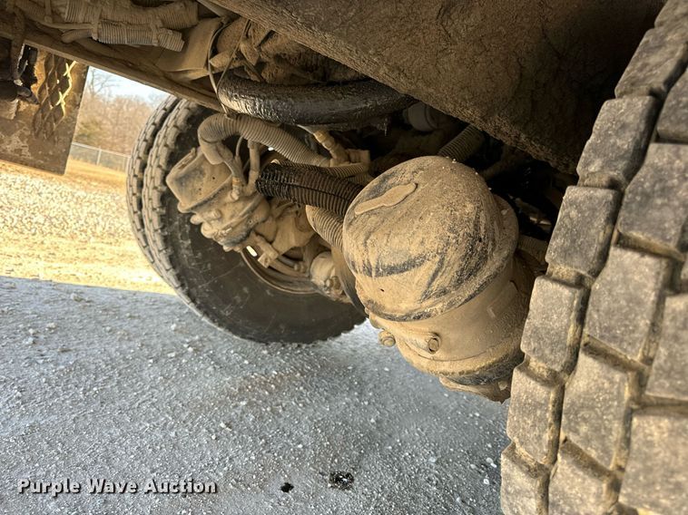 image for item DV1853 2011 Kenworth T370 digger derrick truck