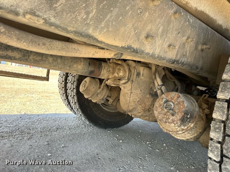 image for item DV1853 2011 Kenworth T370 digger derrick truck