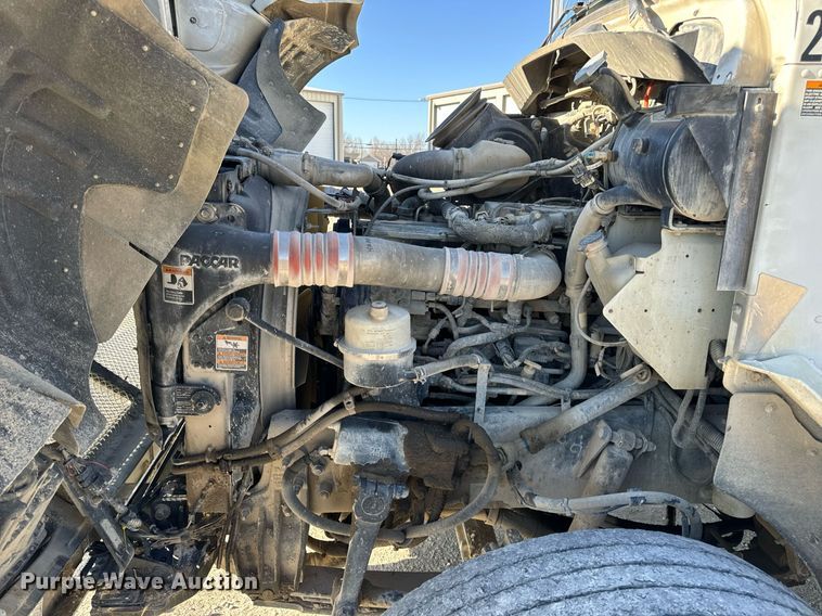 image for item DV1853 2011 Kenworth T370 digger derrick truck