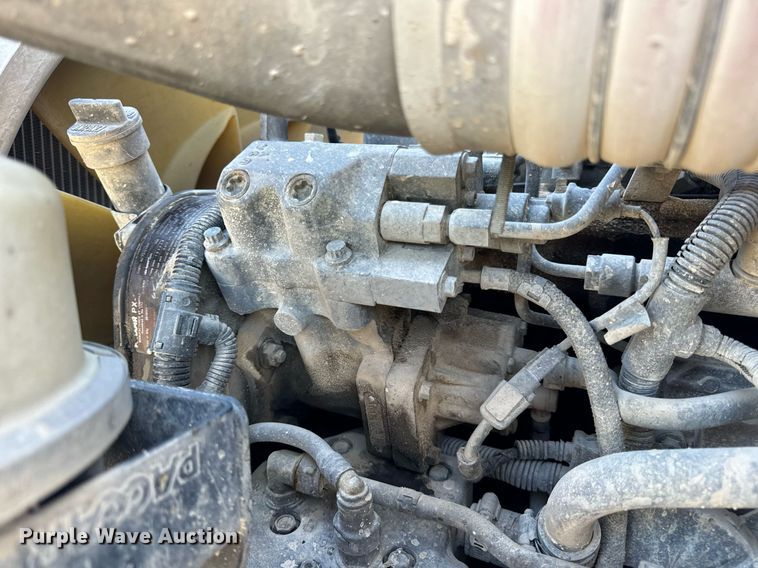 image for item DV1853 2011 Kenworth T370 digger derrick truck