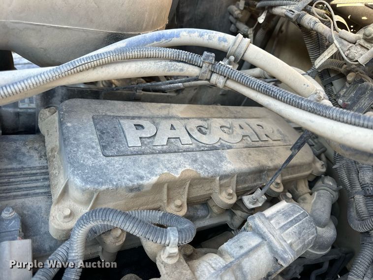 image for item DV1853 2011 Kenworth T370 digger derrick truck