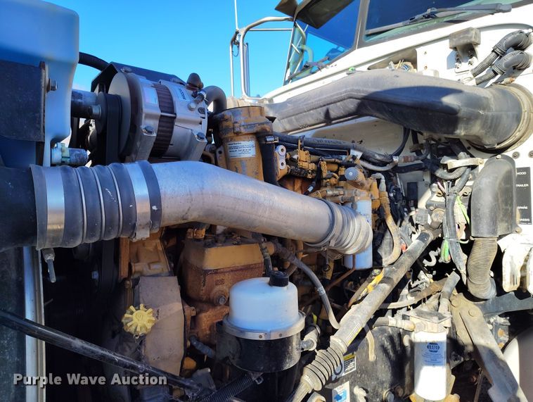 image for item DV6703 2008 Peterbilt 367 vacuum truck