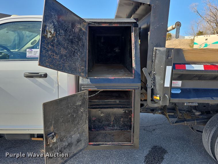 image for item DW3210 2012 Dodge Ram 5500HD dump truck