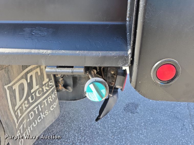 image for item DW3210 2012 Dodge Ram 5500HD dump truck