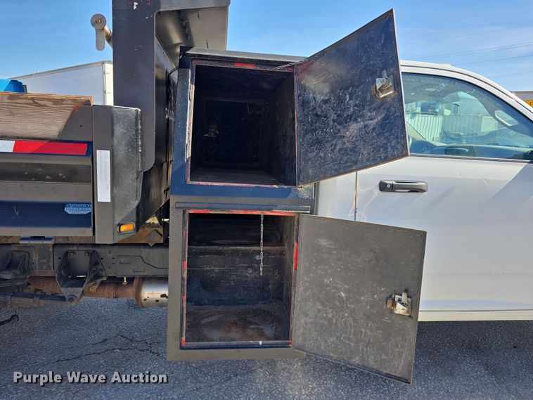 image for item DW3210 2012 Dodge Ram 5500HD dump truck