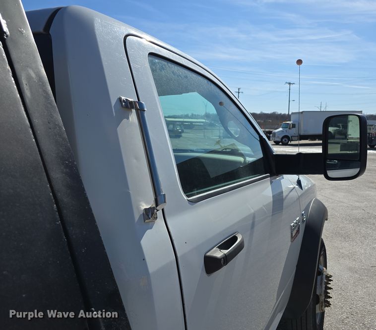 image for item DW3210 2012 Dodge Ram 5500HD dump truck