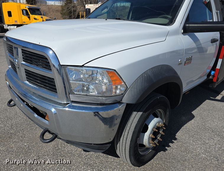 image for item DW3210 2012 Dodge Ram 5500HD dump truck