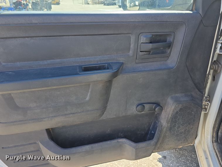 image for item DW3210 2012 Dodge Ram 5500HD dump truck