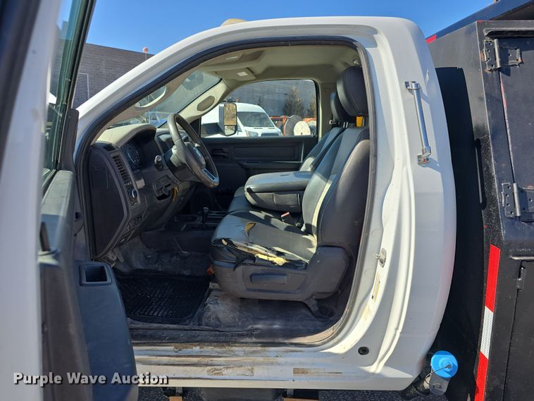 image for item DW3210 2012 Dodge Ram 5500HD dump truck