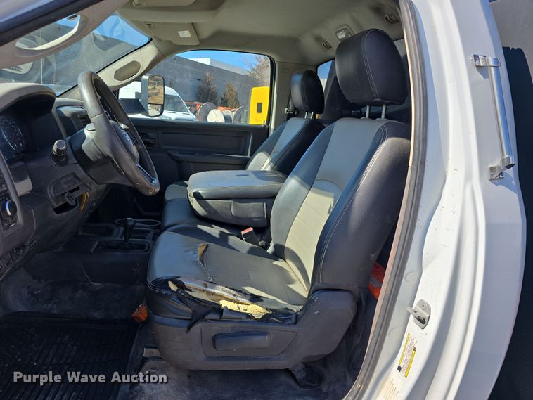 image for item DW3210 2012 Dodge Ram 5500HD dump truck