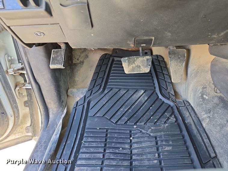 image for item DW3210 2012 Dodge Ram 5500HD dump truck