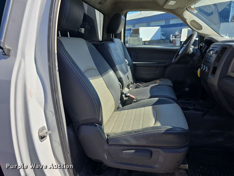 image for item DW3210 2012 Dodge Ram 5500HD dump truck