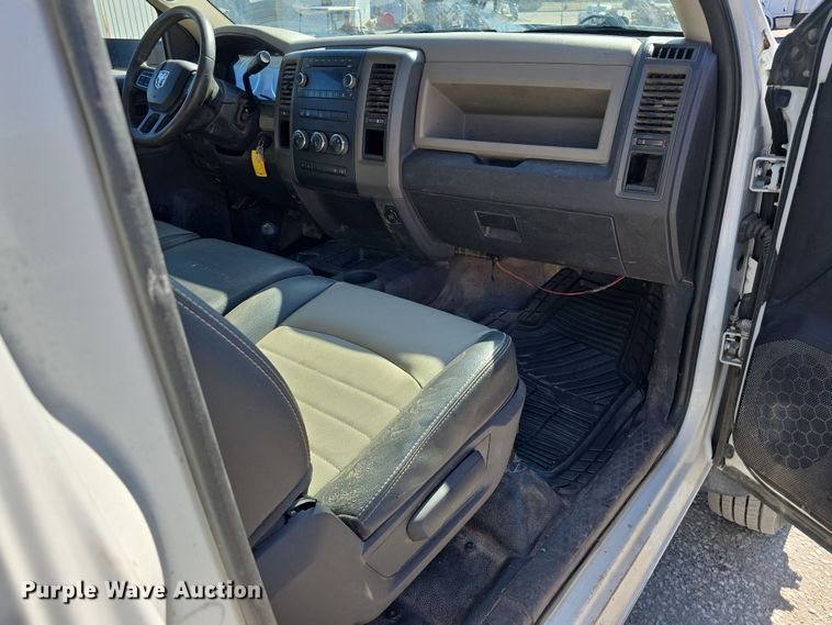 image for item DW3210 2012 Dodge Ram 5500HD dump truck