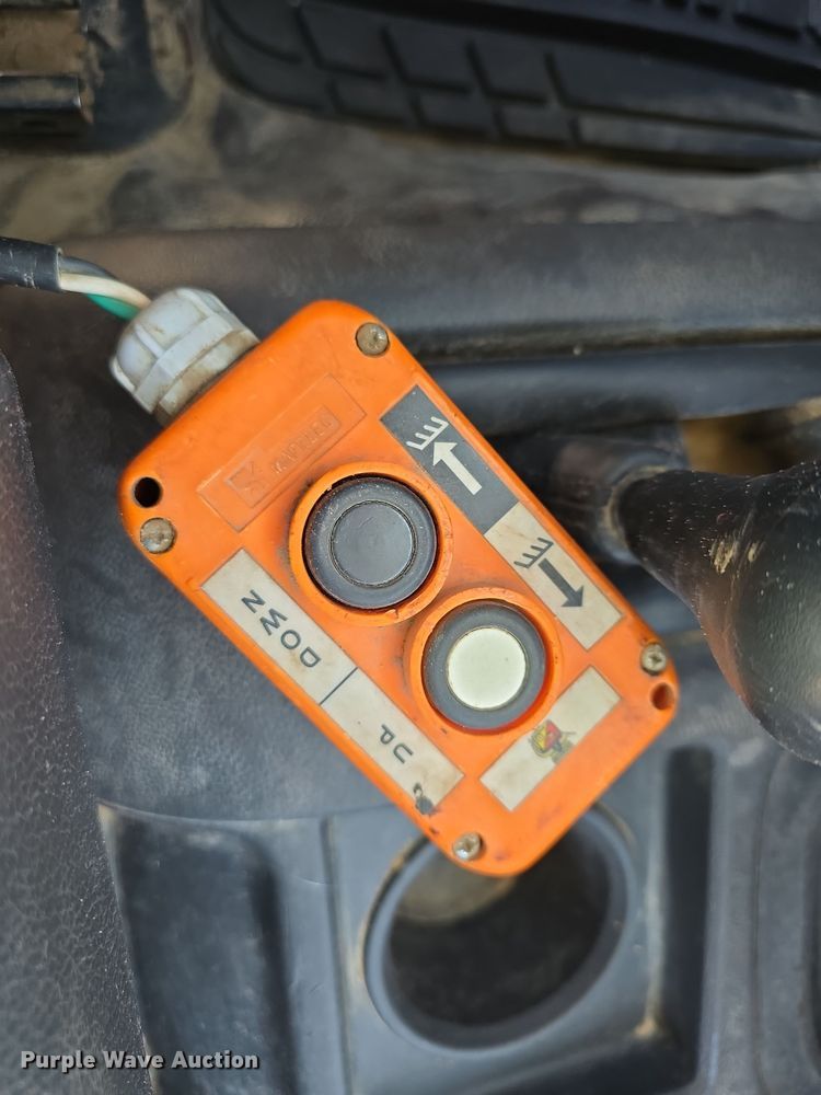 image for item DW3210 2012 Dodge Ram 5500HD dump truck