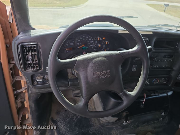 image for item DW3233 2004 GMC C6500 Crew Cab flatbed truck