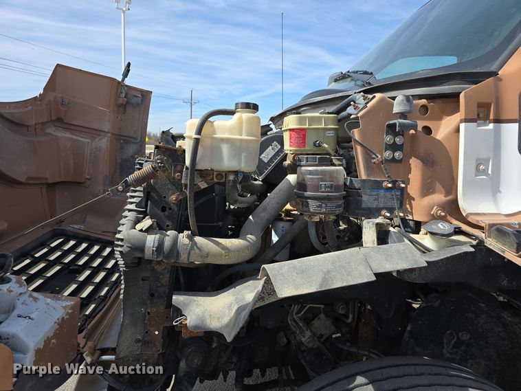 image for item DW3233 2004 GMC C6500 Crew Cab flatbed truck