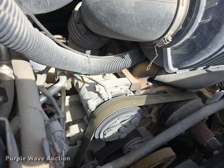 image for item DW3233 2004 GMC C6500 Crew Cab flatbed truck