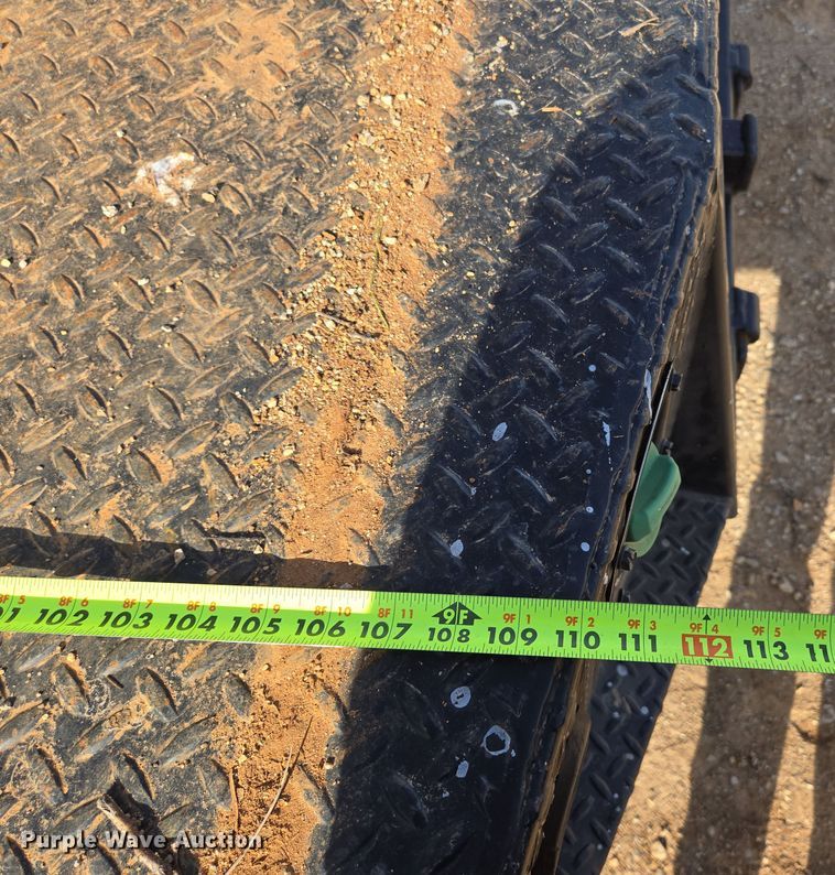 image for item DW3267 2017 Ford F450 Super Duty XL flatbed truck