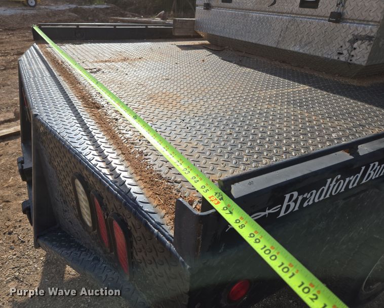 image for item DW3267 2017 Ford F450 Super Duty XL flatbed truck