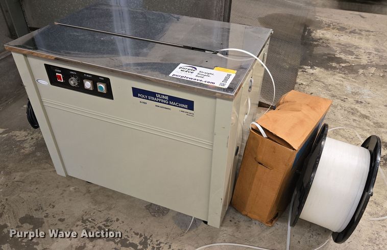 image for item DW8546 Uline H-959 poly strapping machine