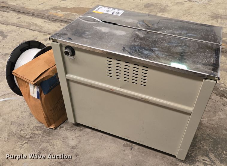 image for item DW8546 Uline H-959 poly strapping machine