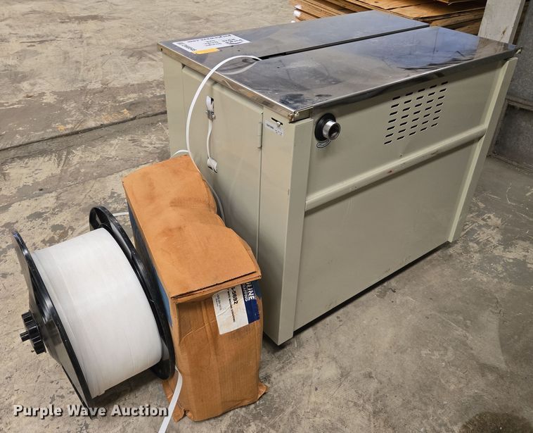 image for item DW8546 Uline H-959 poly strapping machine