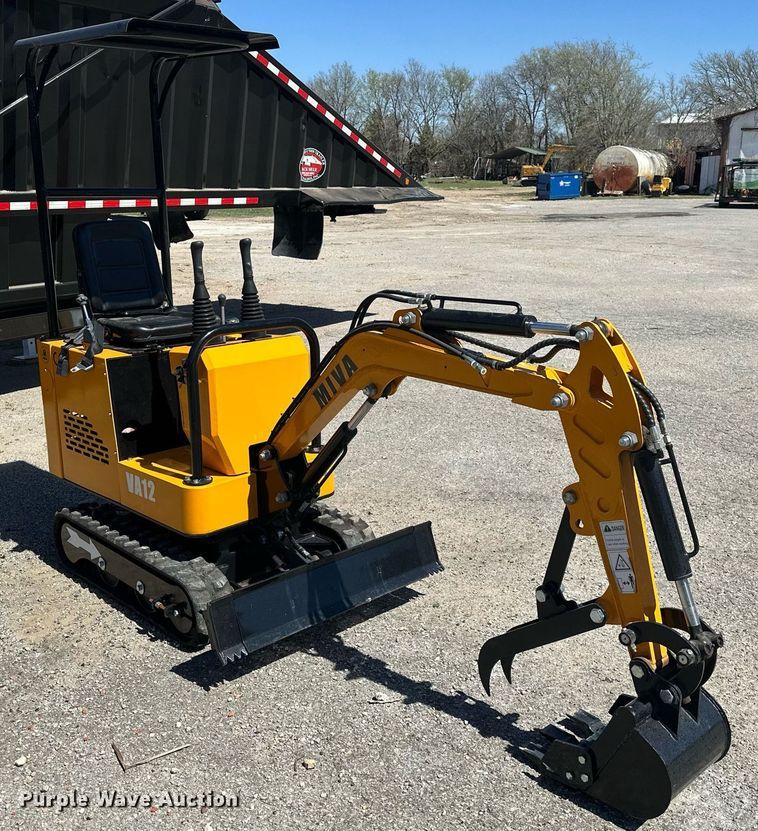 image for item DW8619 2023 Miva VA12 mini excavator