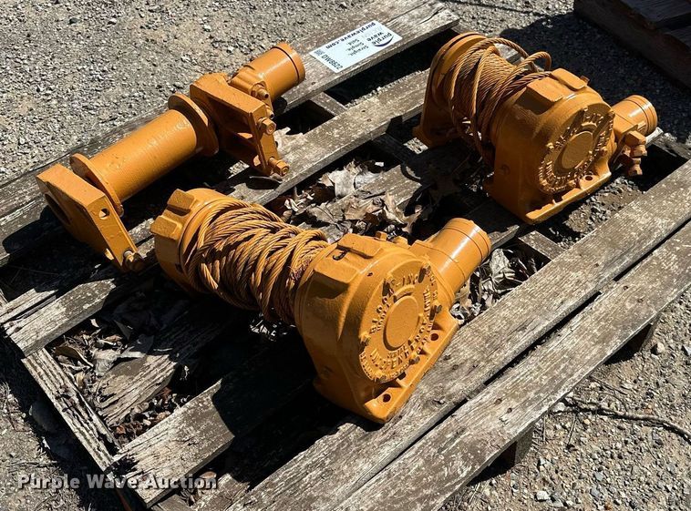 image for item DW8622 (3) hydraulic winches