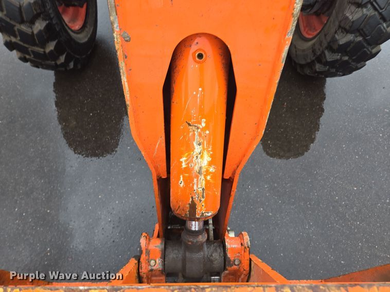 image for item DY6995 2019 Xtreme XR842 telehandler